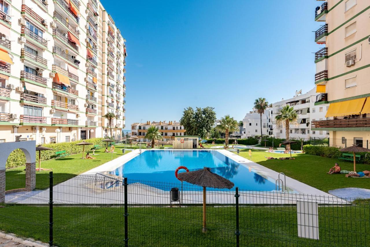 Malagasuite Mediterranean Coast Benalmadena Bagian luar foto
